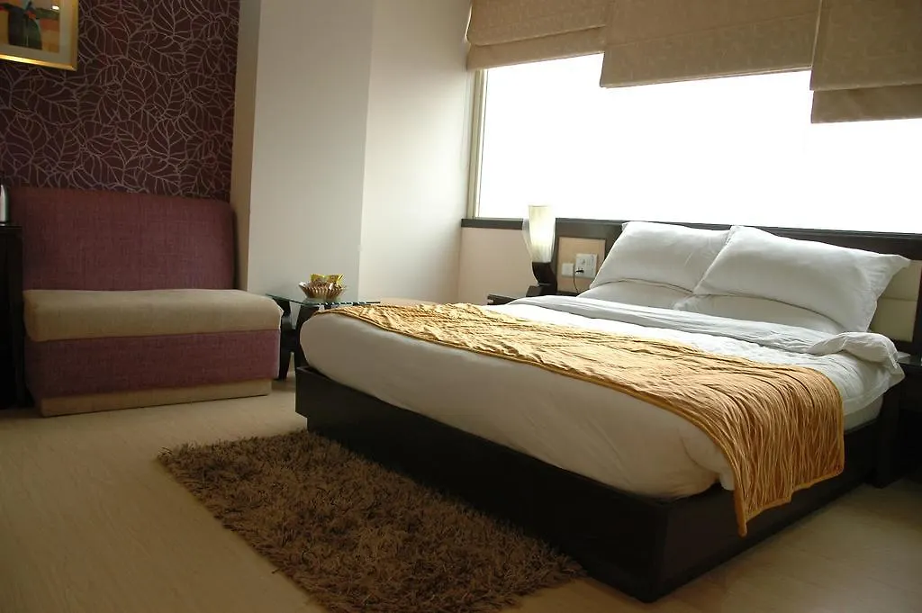 Hotel Palmdale Zirakpur